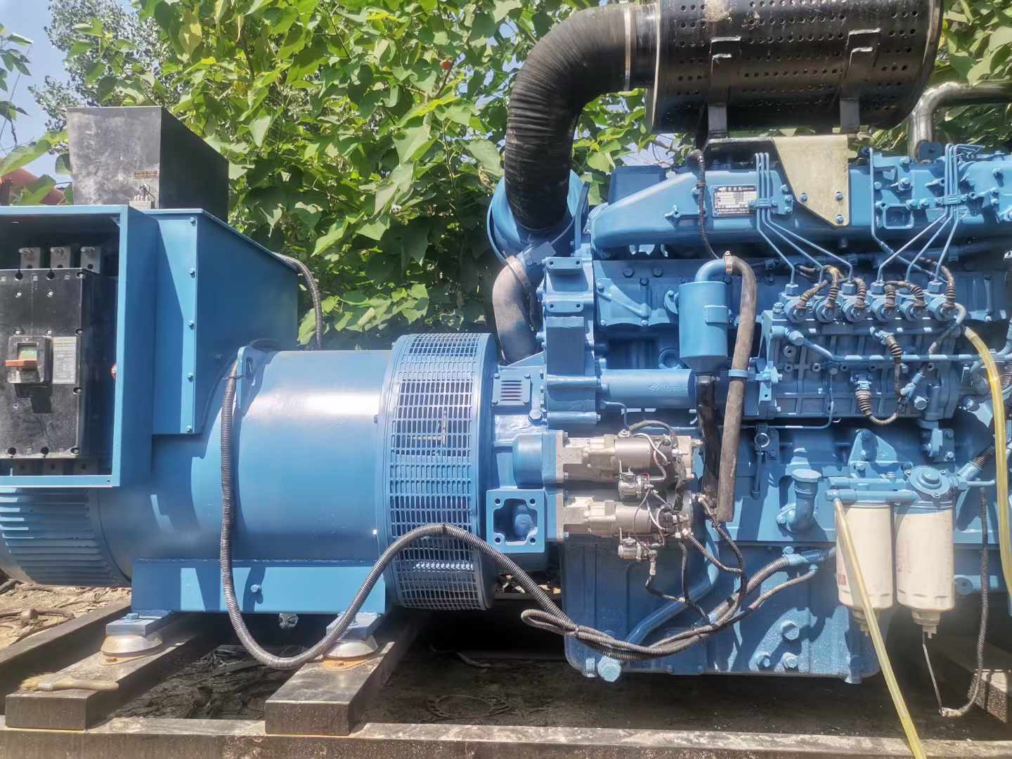 东洲详细说明降低 800kW 柴油发电机输出电流波动的方法