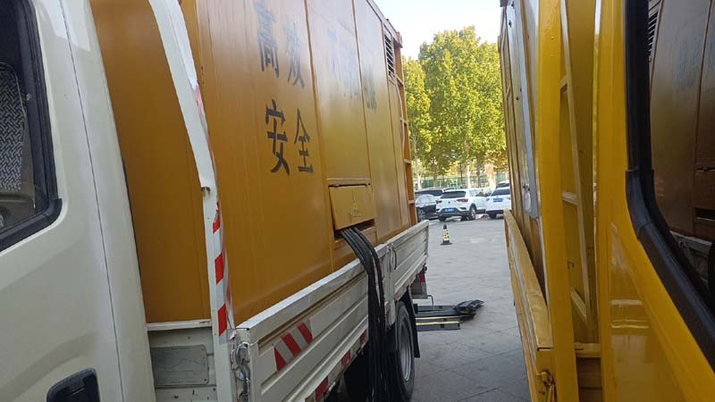 东洲如何判断柴油发电机组和UPS电源的切换时间是否符合要求？